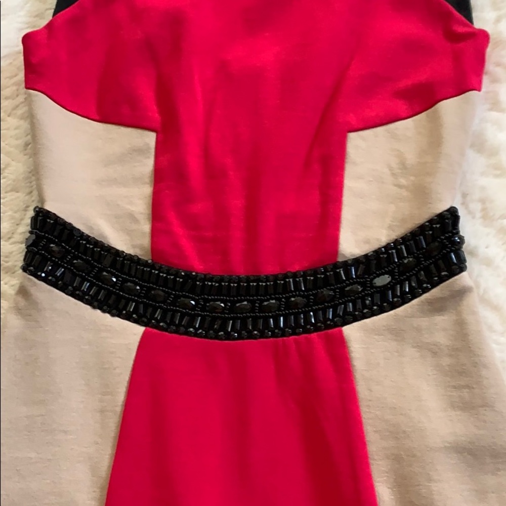 Dress - Picture 3 of 3